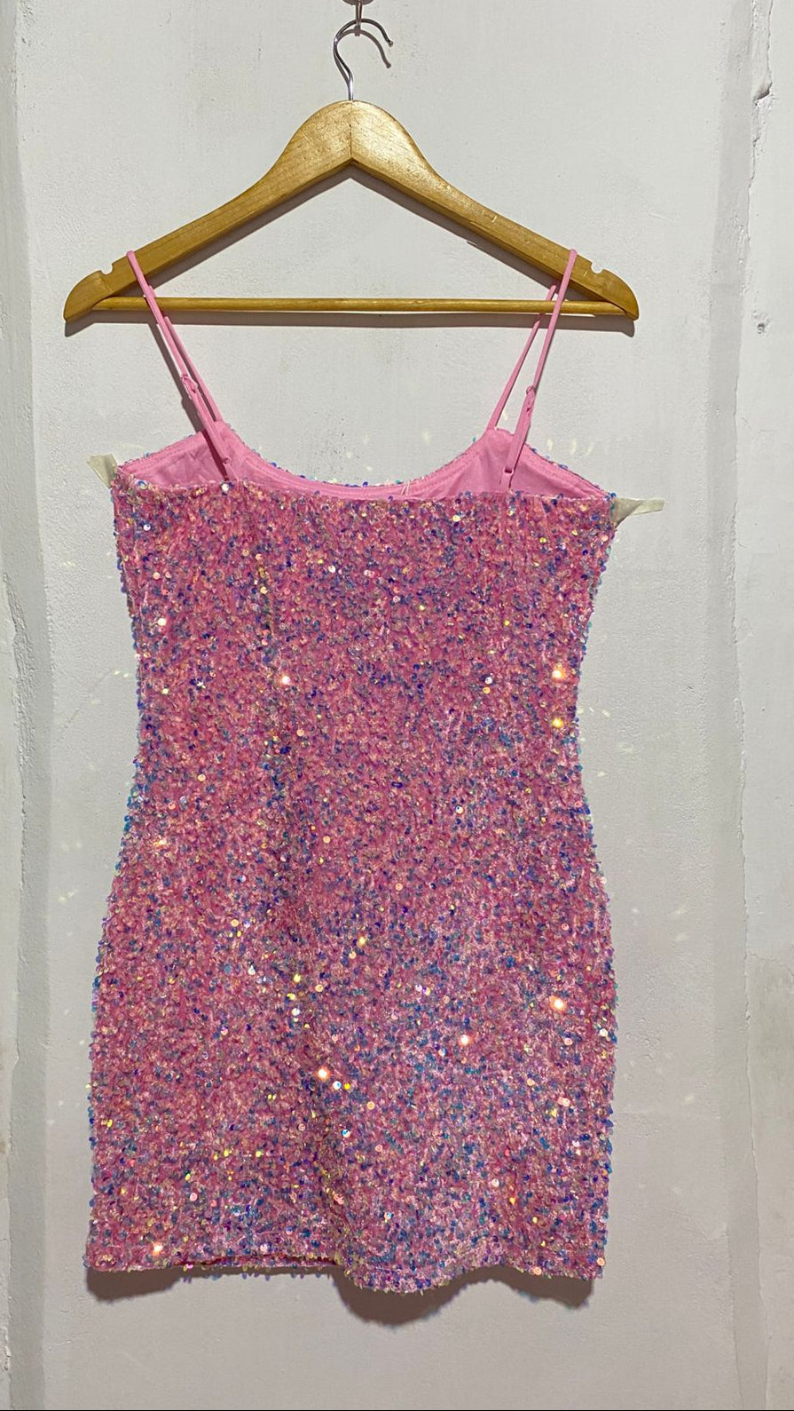 VELVI |L |BUST 16|PINK SEQUIN SPAGHETTI STRAP MINI DRESS