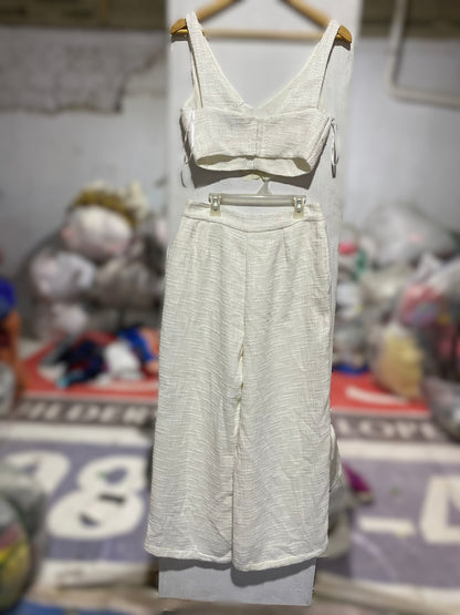 LULUS| M | WHITE TEXTURED CROP TOP AND WIDE LEG PANTS SET