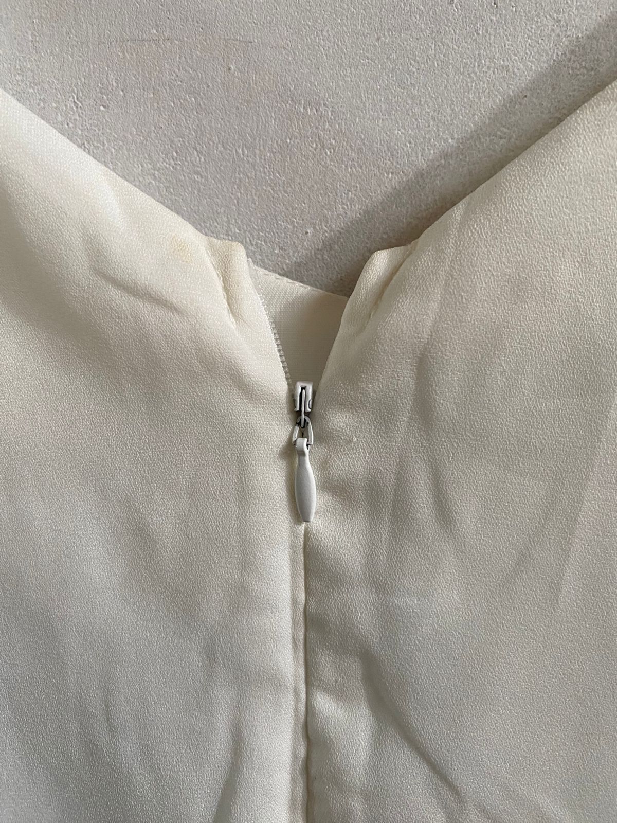 WHITE TOP BEIGE WIDE LEG JUMPSUIT| M |BUST 18