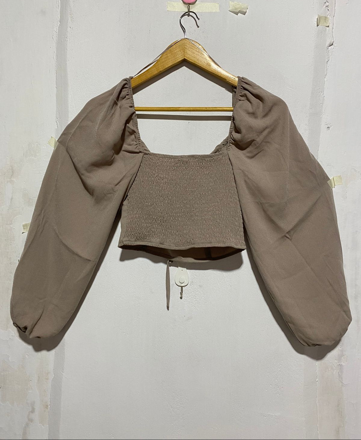 ANKO|S|BUST 13|TAUPE PUFF SLEEVE DRAWSTRING FRONT CROP TOP
