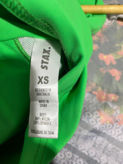 STAX|XSMALL|GREEN ATHLETIC CROP TOP AND SHORTS SET