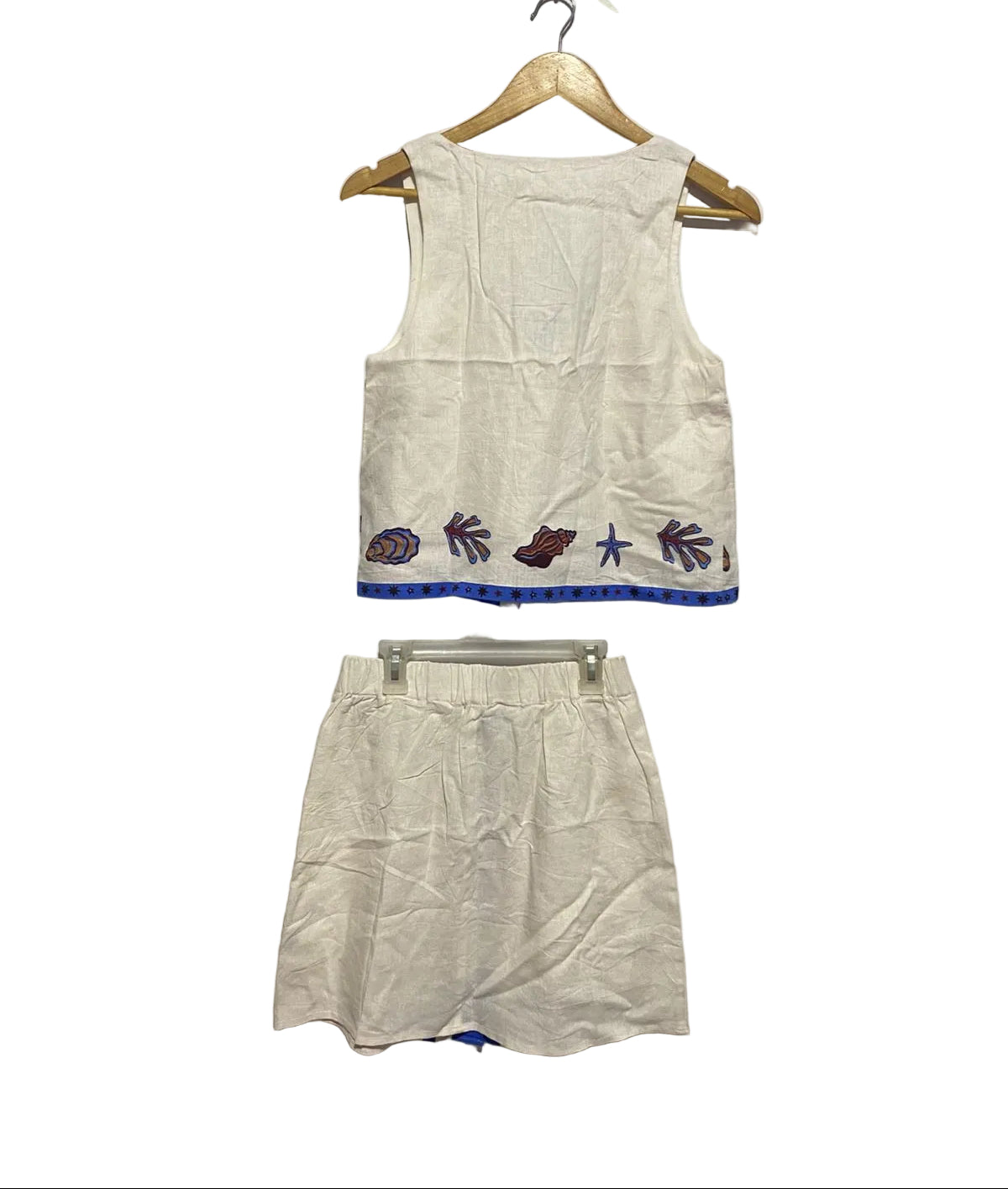 SPORTS GIRL|SMALL|White 2pc Linen Blend Embroidered Seashell Top and Skirt Set