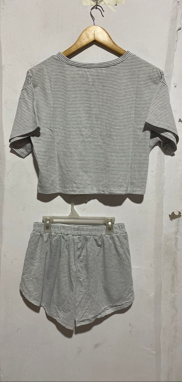 GREY AND WHITE STRIPED CROP TOP AND SHORTS CO-ORD SET|MEDIUM
