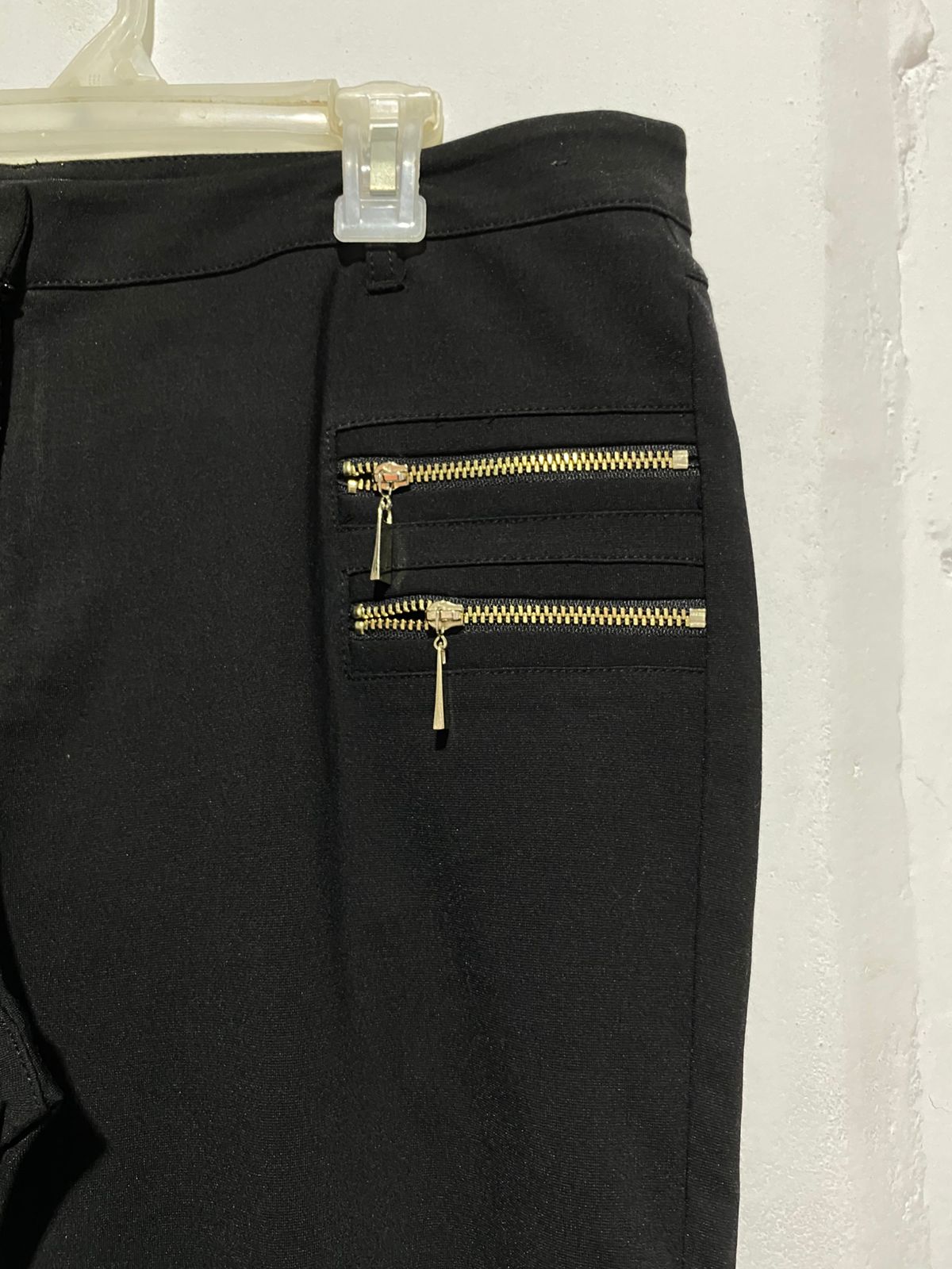 RIVER ISLAND|L|WAIST 32|BLACK ANKLE PANTS WITH GOLD ZIPPERS