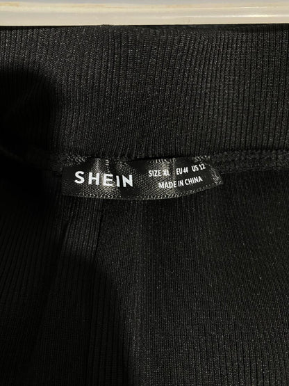 SHEIN |XL|WAIST 30|BLACK HIGH-WAIST FLARED PANTS
