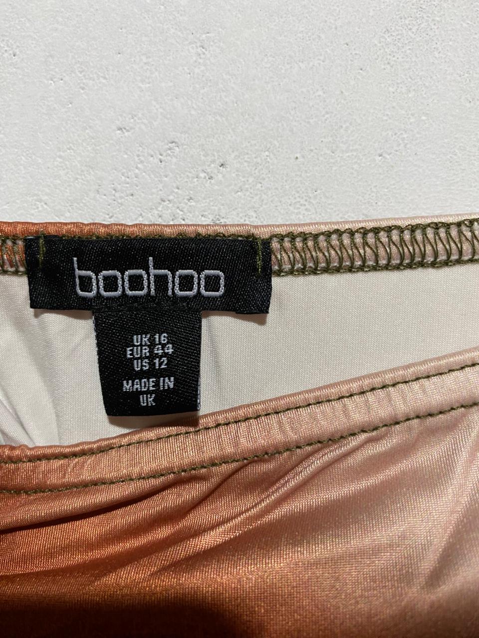 BOOHOO|L|BUST 19| PRINTED FLOWING MIDI DRESS