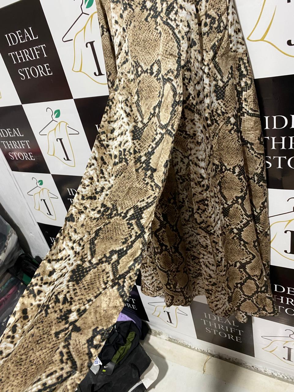 LIONESS|M|BUST 18|VIPER CUT OUT DETAIL MAXI DRESS