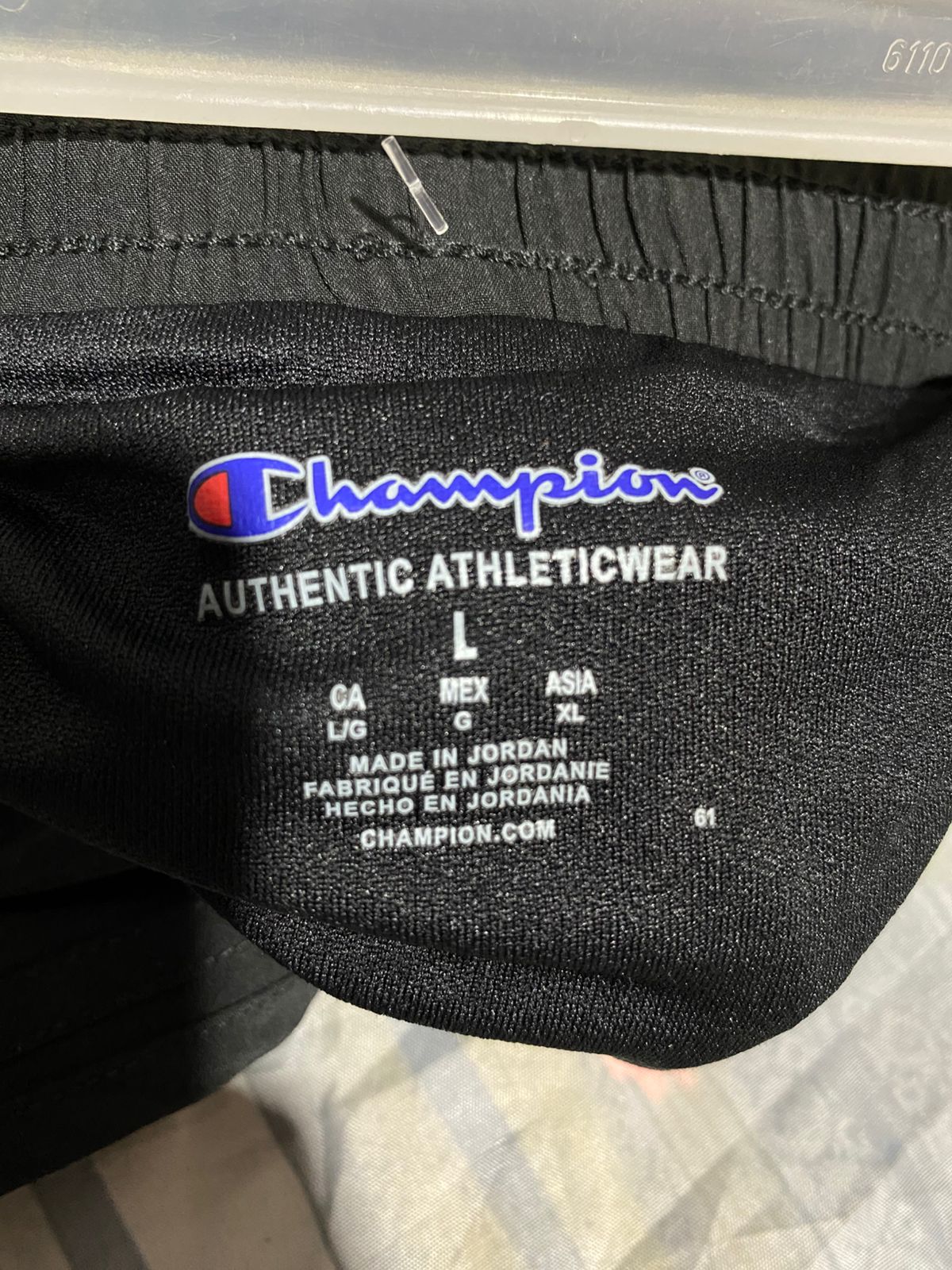CHAMPION|L|WAIST 32|WOMEN'S SPORT WOVEN SHORT 4" INSEAM STYLE