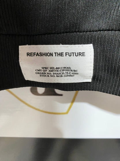 SHEIN |S|BUST| 12| Black Ribbed Scoop-Neck Crop Top