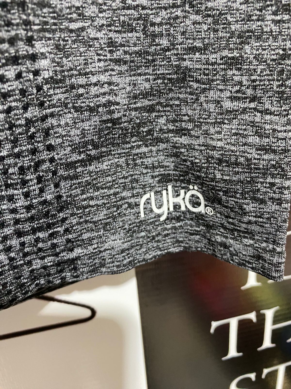 RYKO|S|BUST 16| SEAMLESS WORKOUT SHIRT