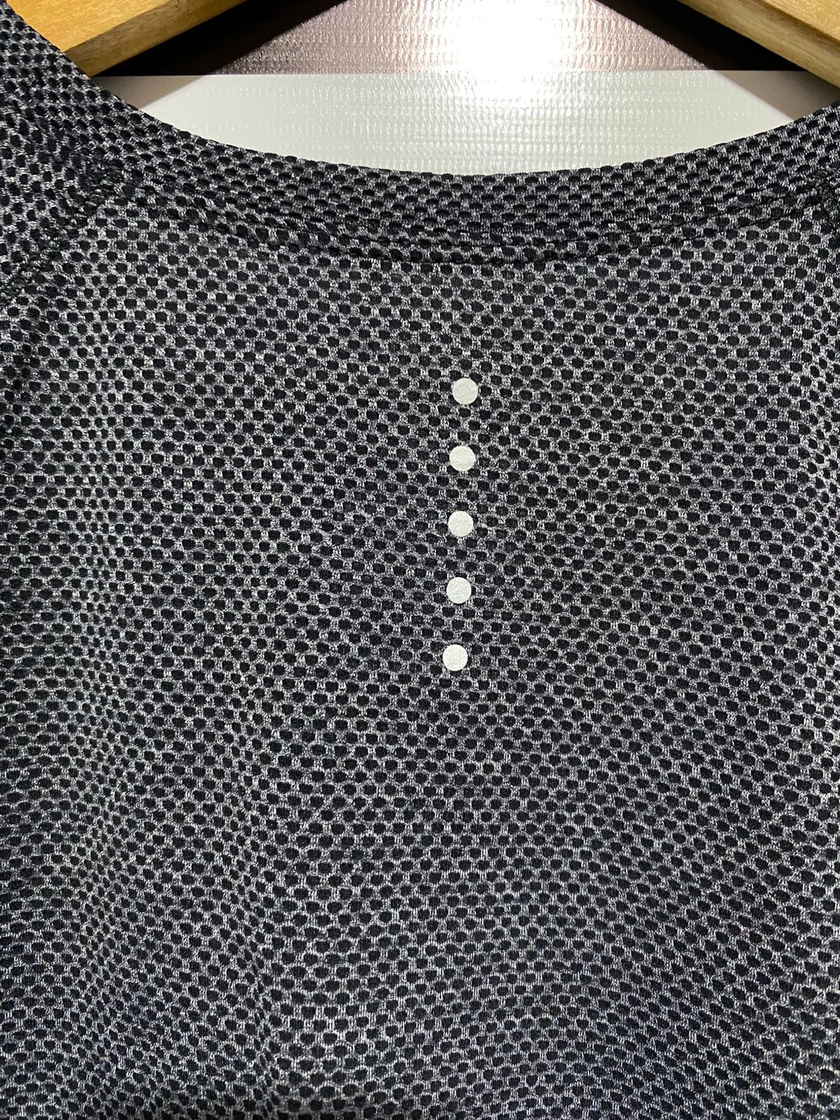 ATHLETIC WORKS|L|BUST 20|WOMEN'S ACTIVE DRAWSTRING TIE BACK SHORT SLEEVE T-SHIRT