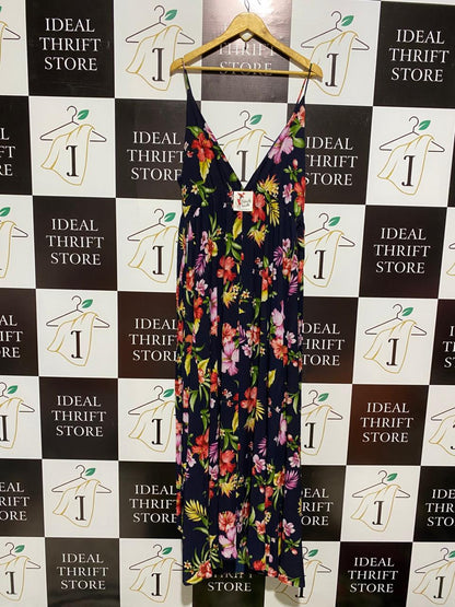 PERFECTLY PRISCILLA|M|L|BUST 19| Navy Blue Floral V-Neck Maxi Dress