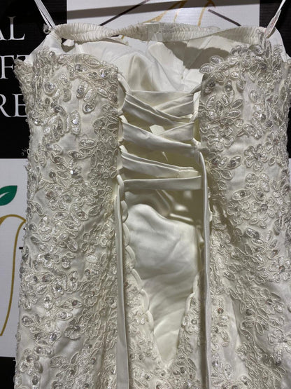 Strapless Lace and Satin Wedding Dress |SMALL|BUST 15