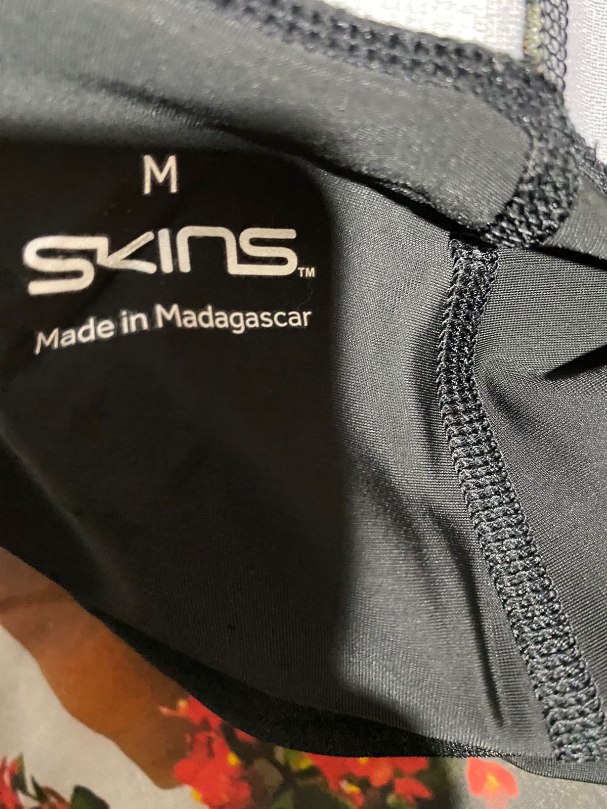 SKINS|M|WAIST 24|BLACK COMPRESSION LEGGINGS
