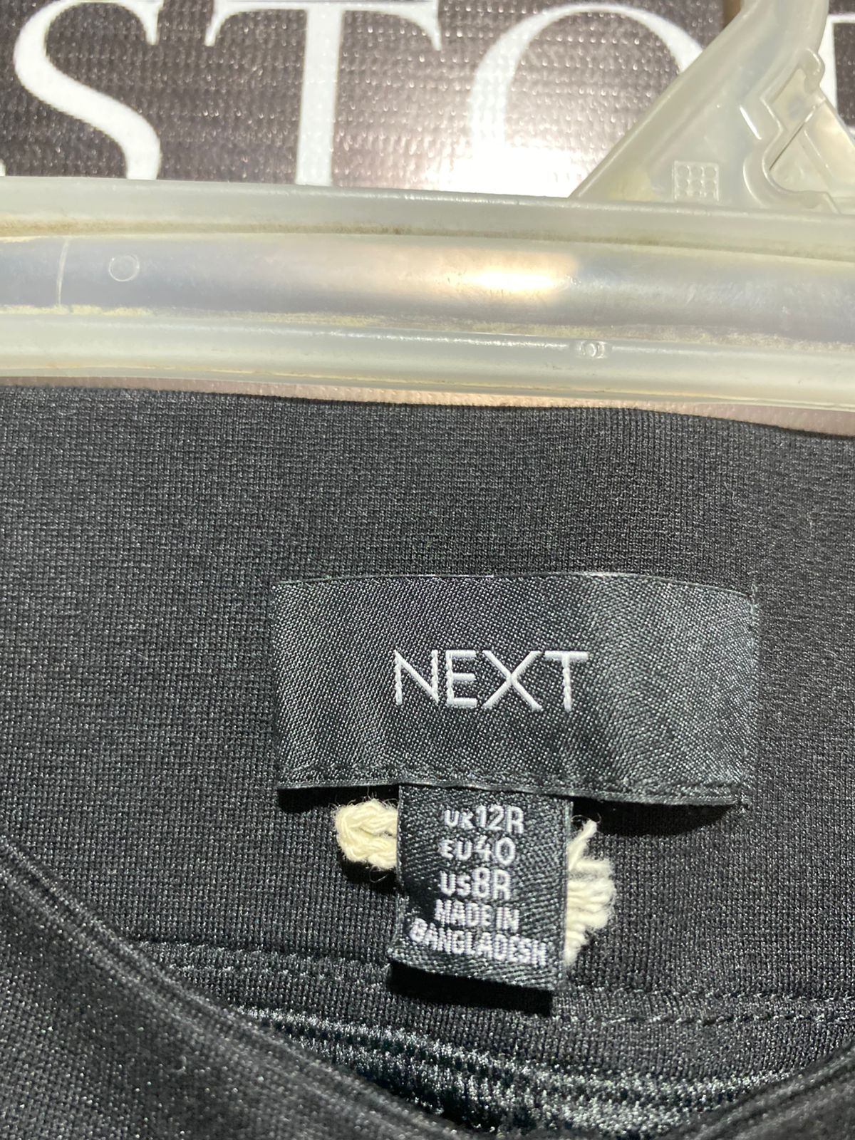 NEXT|M|WAIST 28| WOMEN'S BLACK ANKLE PANTS WITH GOLD-TONE ZIPPERS