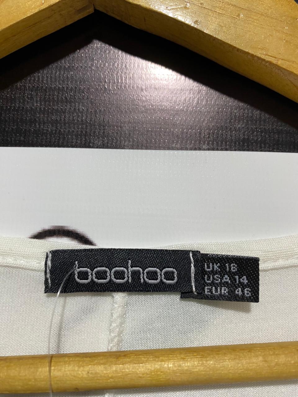 BOOHOO|XL/XXL|BUST 28|Oversized White V-Neck Dolman Sleeve Top