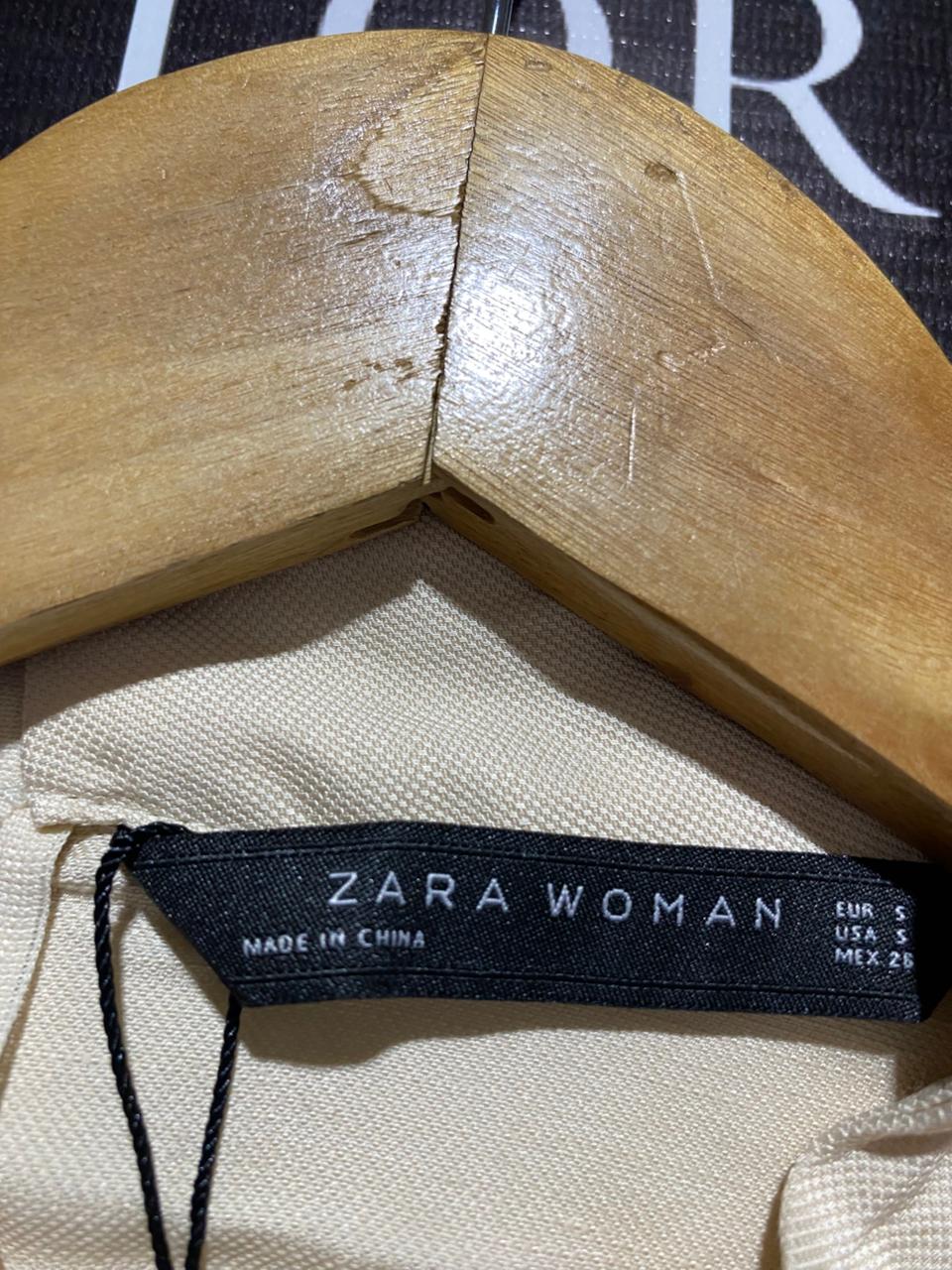 ZARA WOMAN|S|BUST 19|b\Blouse With Faux Fur Cuffs