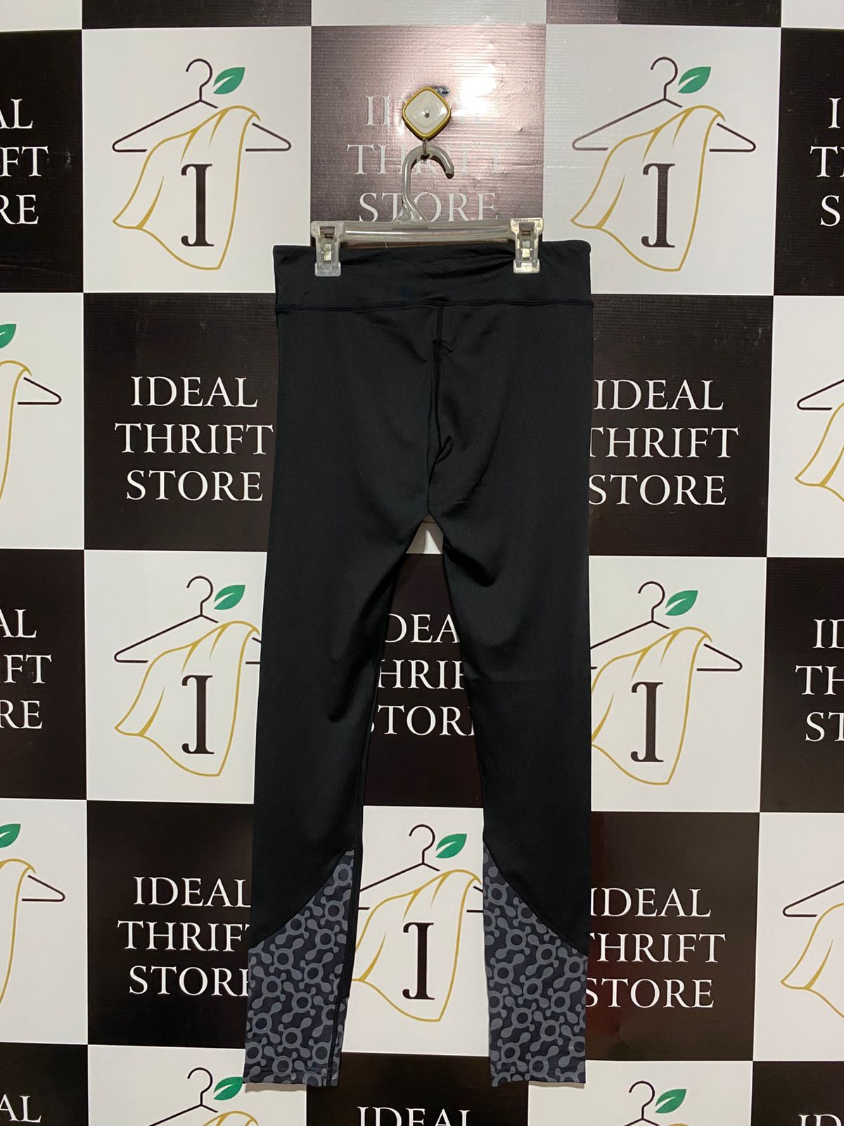 RANGE THEORY |M| WAIST 28| Fitness Black Leggings