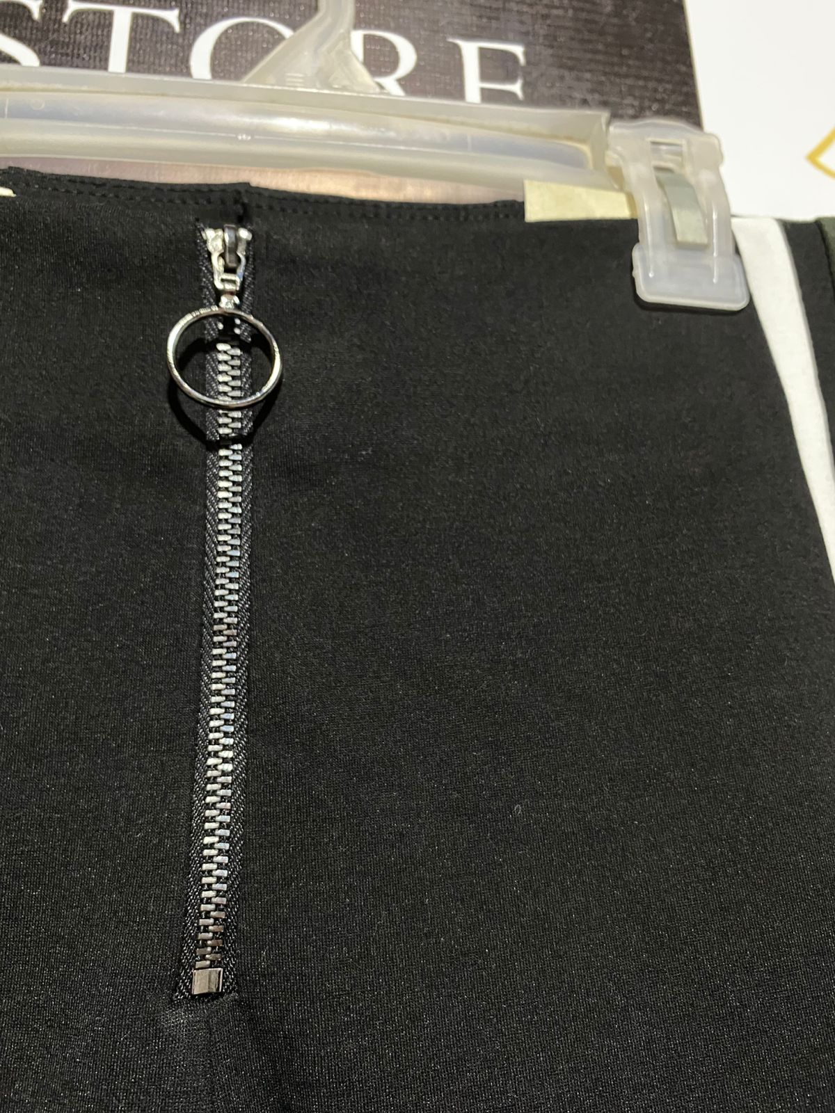 ZARA |S| WAIST 26| Fashion stretch leggings with exposed front zipper