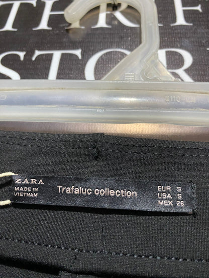 ZARA |S| WAIST 26| Fashion stretch leggings with exposed front zipper