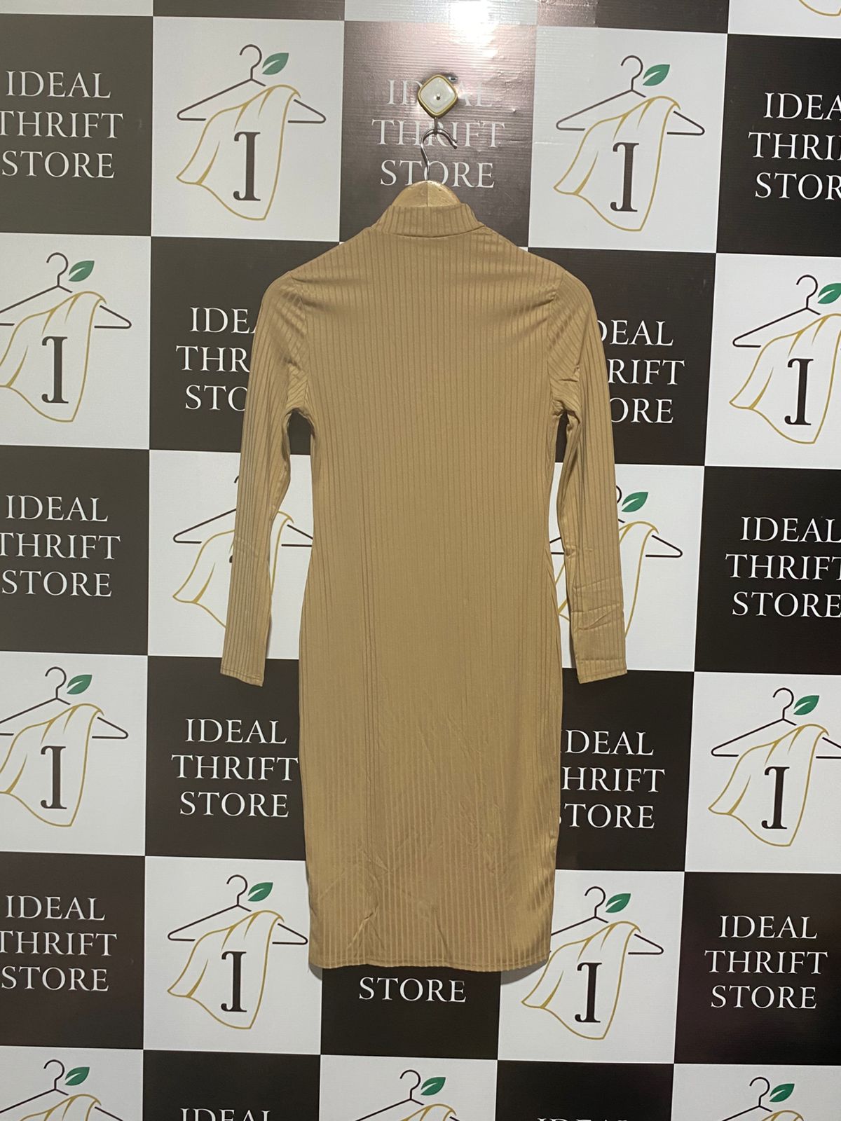 FLOUNCE |M| BUST 16| Beige or Tan Long Sleeve Ribbed Mock Neck Dress