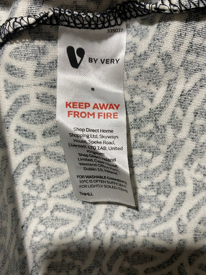 V BY VERY |S| BUST 17| Black and White Abstract or Wave Print Jumpsuit