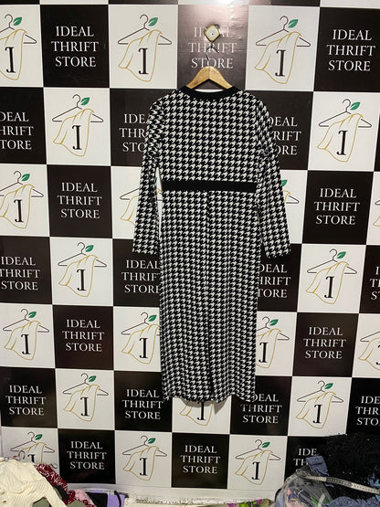 SHEIN |L| BUST 18| C3|  Black and White Houndstooth Midi Dress