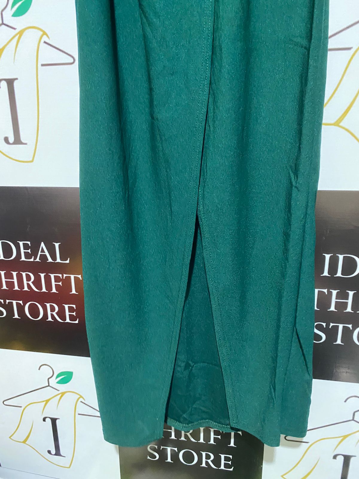 PRETTYLITTLETHING |XS\S| BIST 13| emerald green or hunter green wrap-style maxi or midi dress