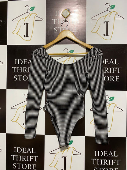 TOP SHOP |S| BUST 14| black and white striped long-sleeve bodysuit