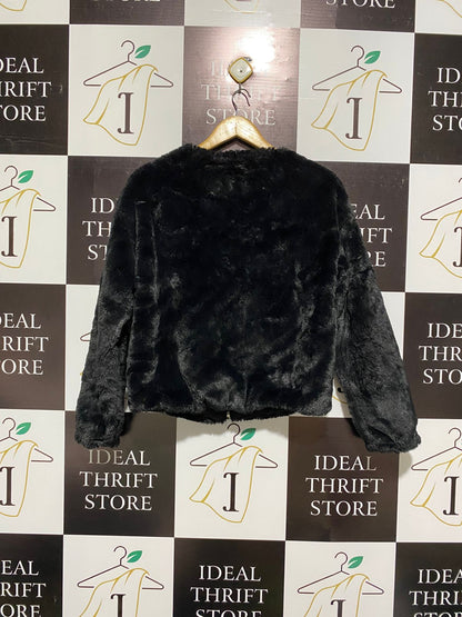 BERSHKA |M| BUST 20| Black Faux-Fur Bomber Jacket