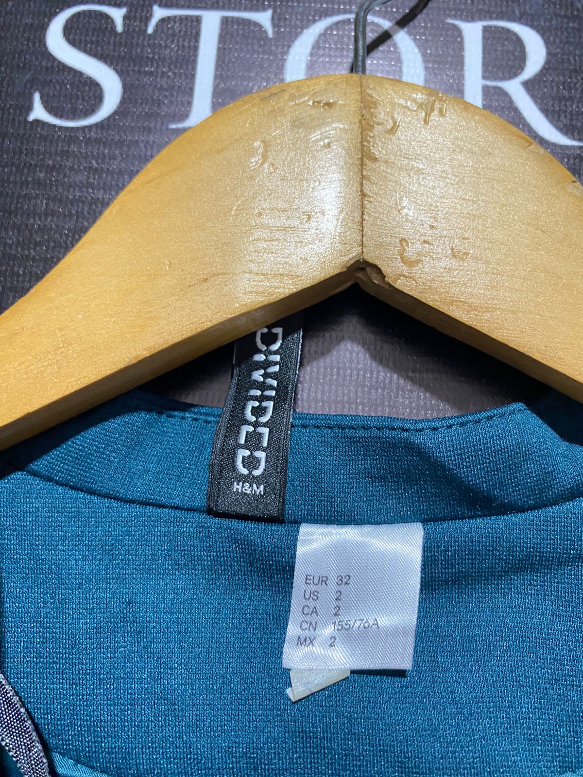 DIVIDED |S| BUST 15| Cropped Teal Blazer