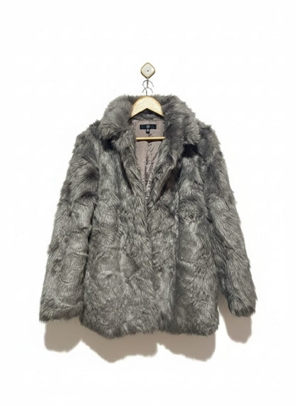 MISS GUIDED |M| BUST 21 | Grey Faux Fur Jacket
