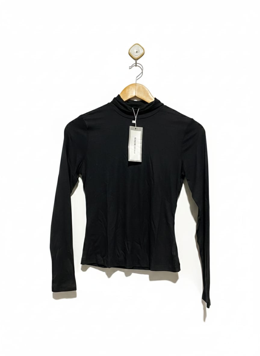 SHEIN |S| BUST 15|  B 12 | Fitted, Long-Sleeve Black Turtleneck Top