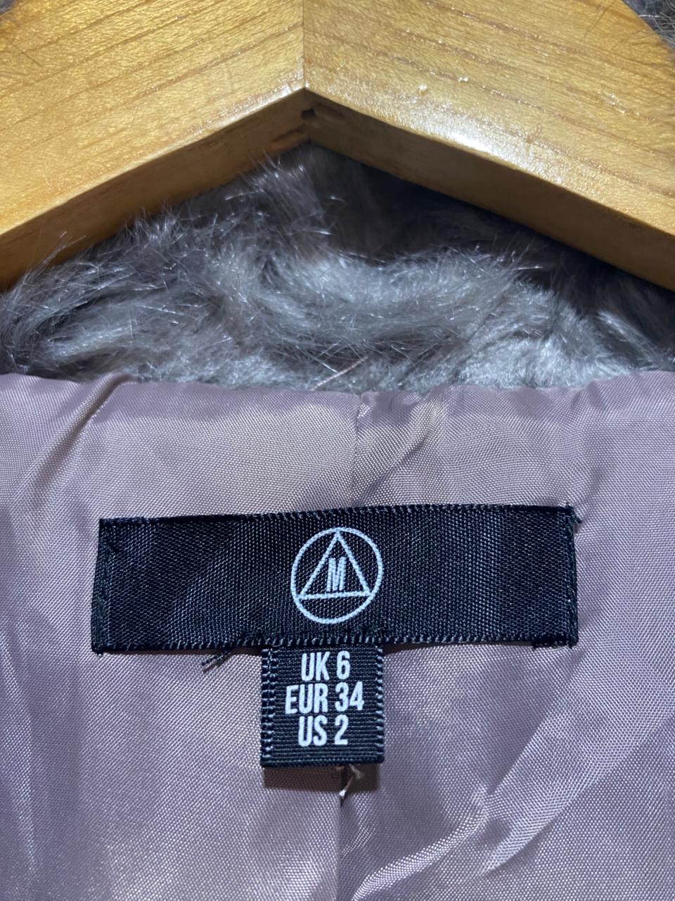 MISS GUIDED |M| BUST 21 | Grey Faux Fur Jacket