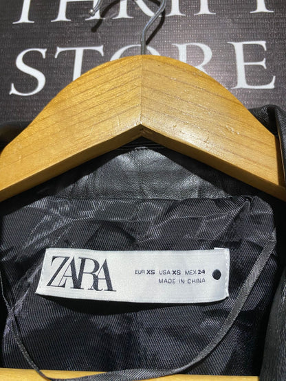 ZARA |XS| BUST 17| Black Faux-Leather Blazer