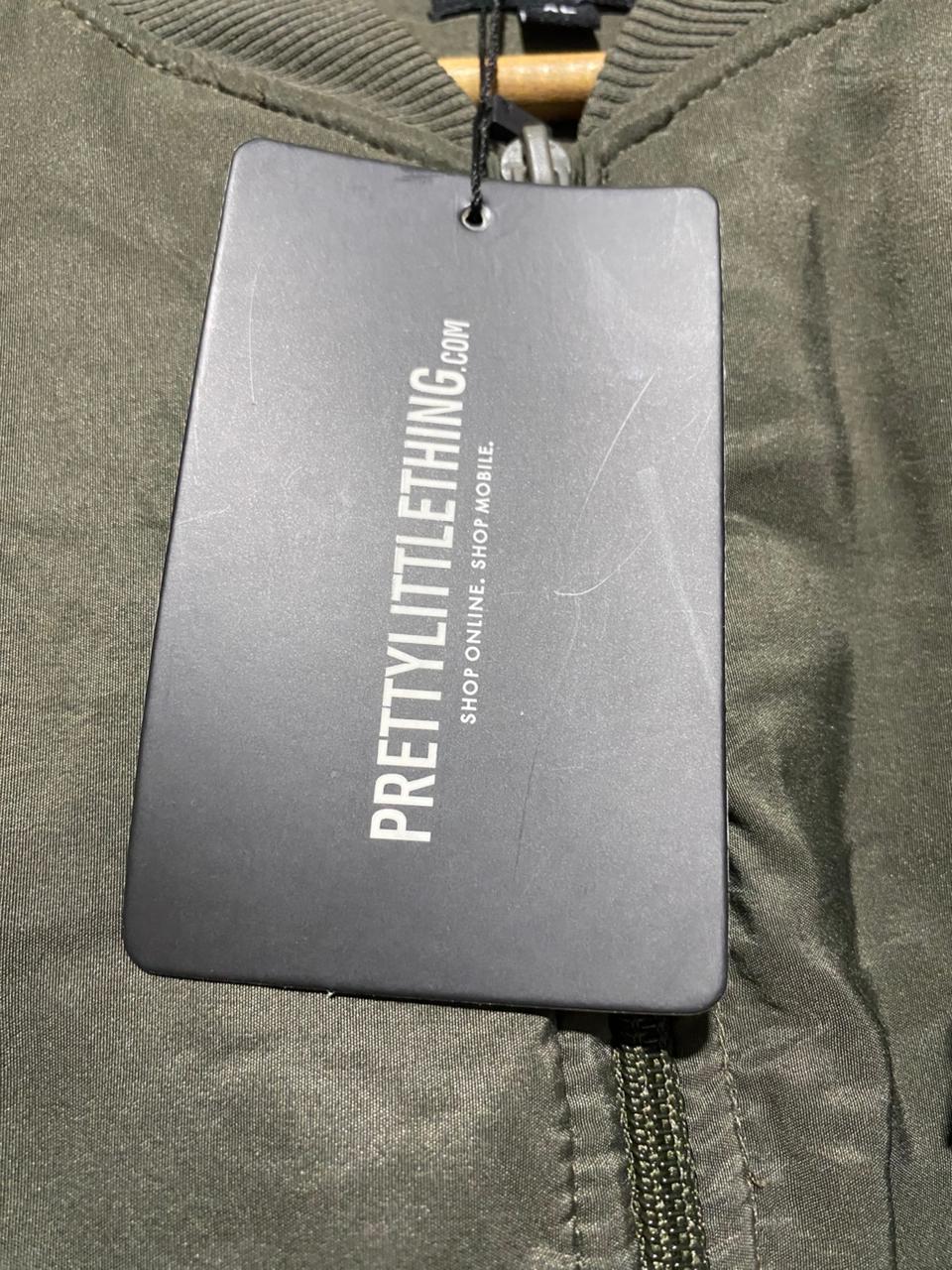 PRETTYLITTLE THING |XL| BUST 22| Cropped Bomber Jacket Olive Green