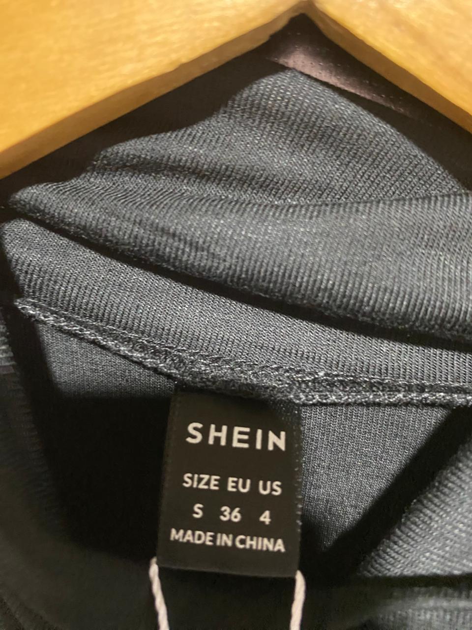 SHEIN |S| BUST 15|  B 12 | Fitted, Long-Sleeve Black Turtleneck Top