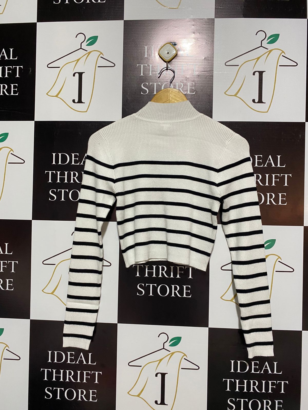 ANKO |S| BUST 15| Cropped Mock-Neck Sweater in a White/Cream and Black Stripe Pattern