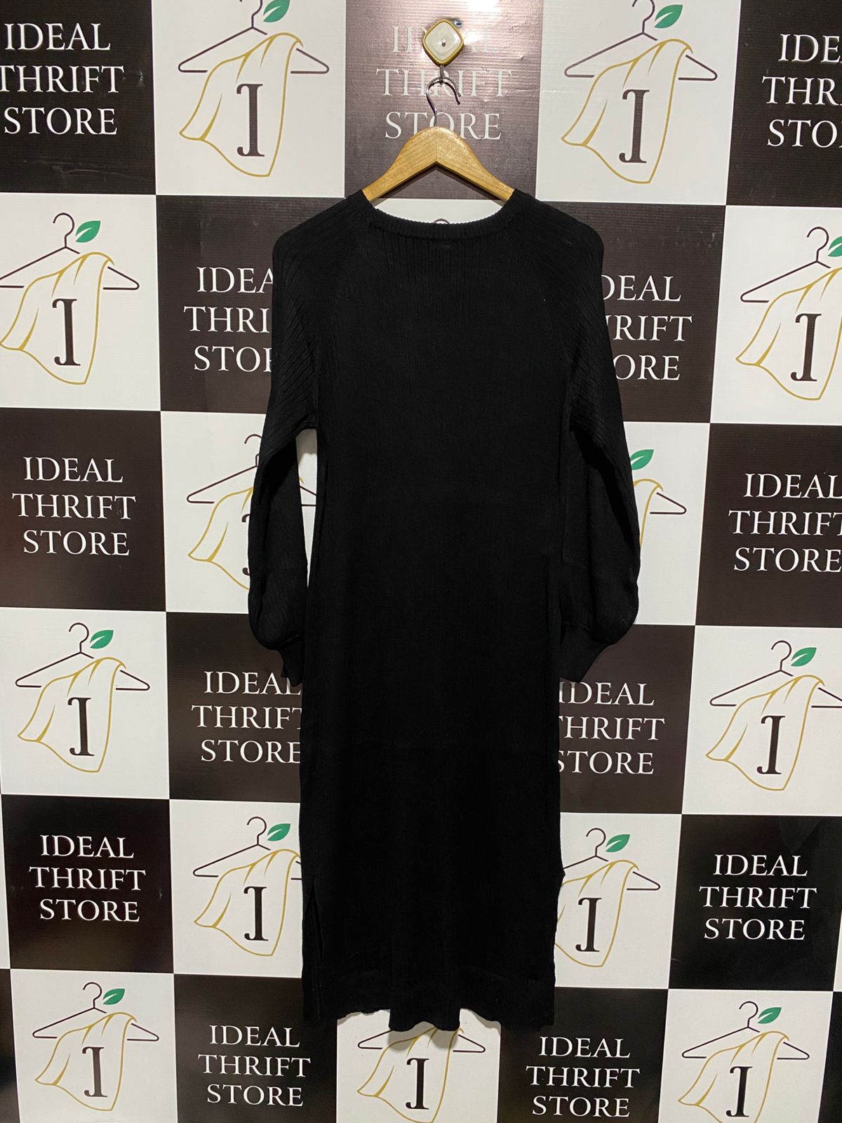 ANKO |M| BUST 17| Black Knit Long-Sleeve Dress