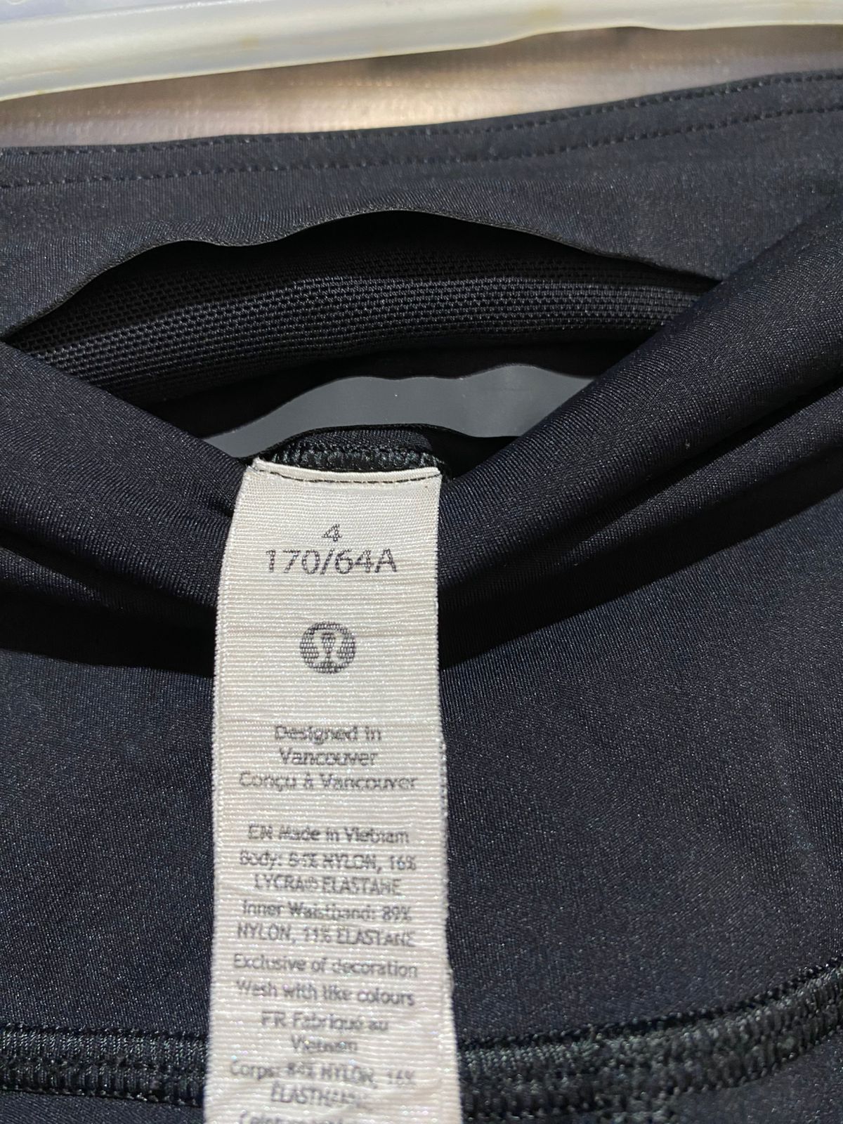 LULULEMON |XS| WAIST 22| Black High-Waisted Athletic Leggings