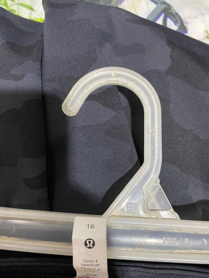 LULULEMON |XL| WAIST 34| Black Camouflage Athletic Leggings