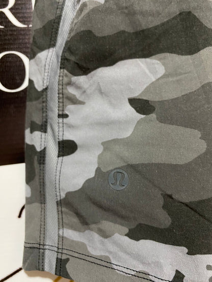 LULULEMON |M| WAIST 28| Grey Camouflage Athletic Shorts