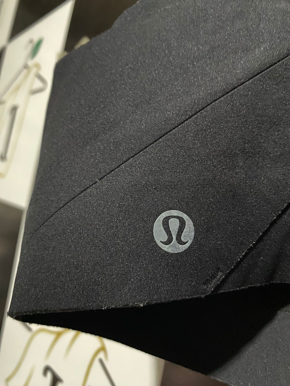 LULULEMON |XS| BUST 12| Enlite Weave-Back Bra
