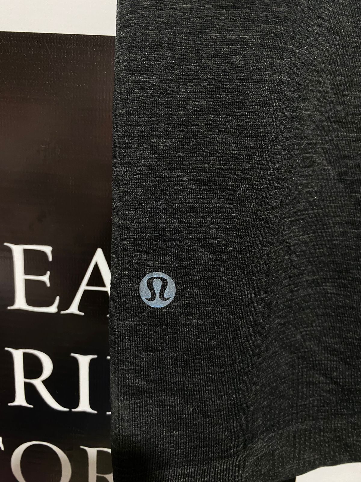 LULULEMON |L| BUST 21| WOMEN Wathletic T-shirt with raglan sleeves