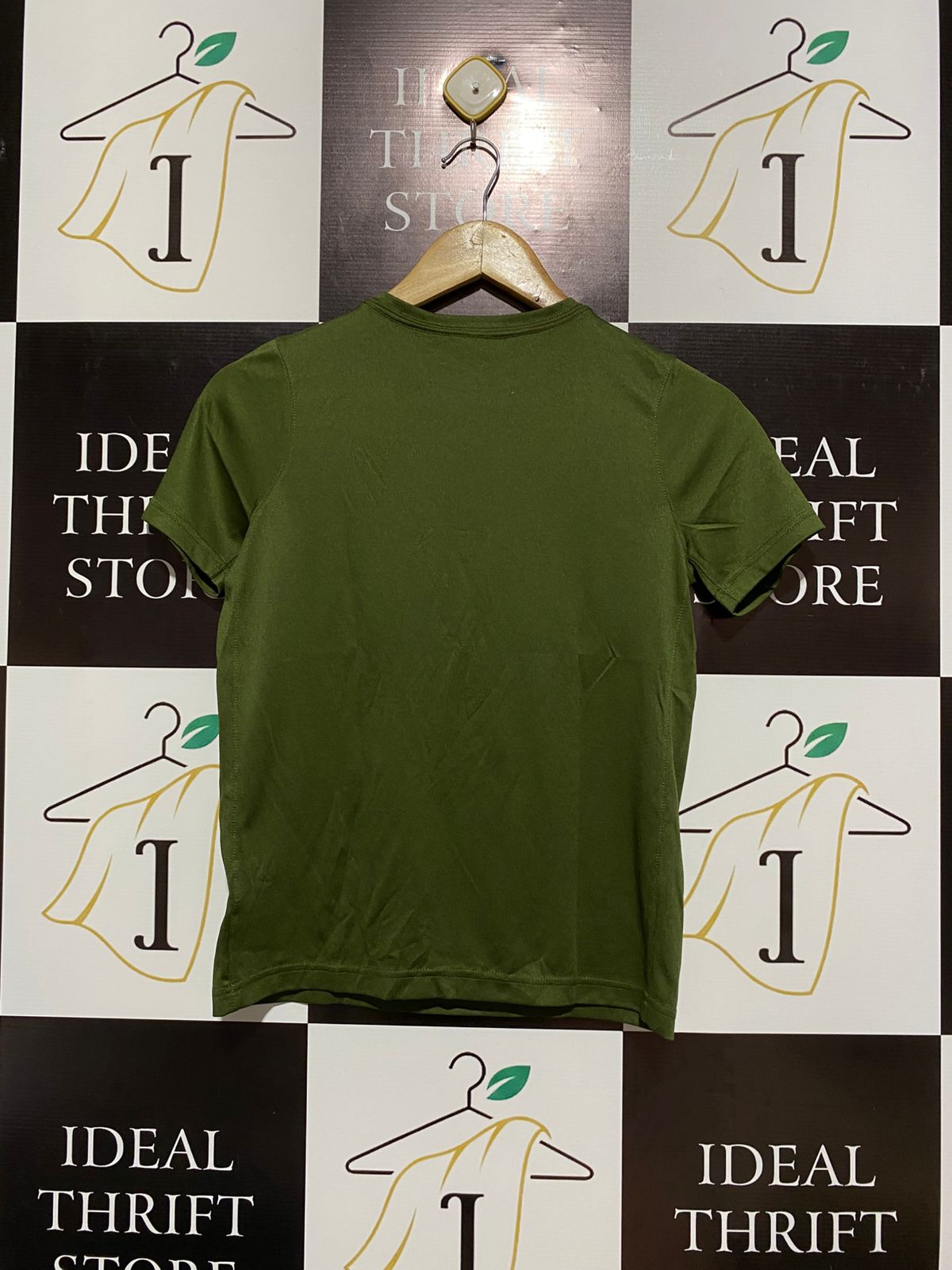 NIKE |M| BUST 16| Dri-FIT Vertical Logo Tee
