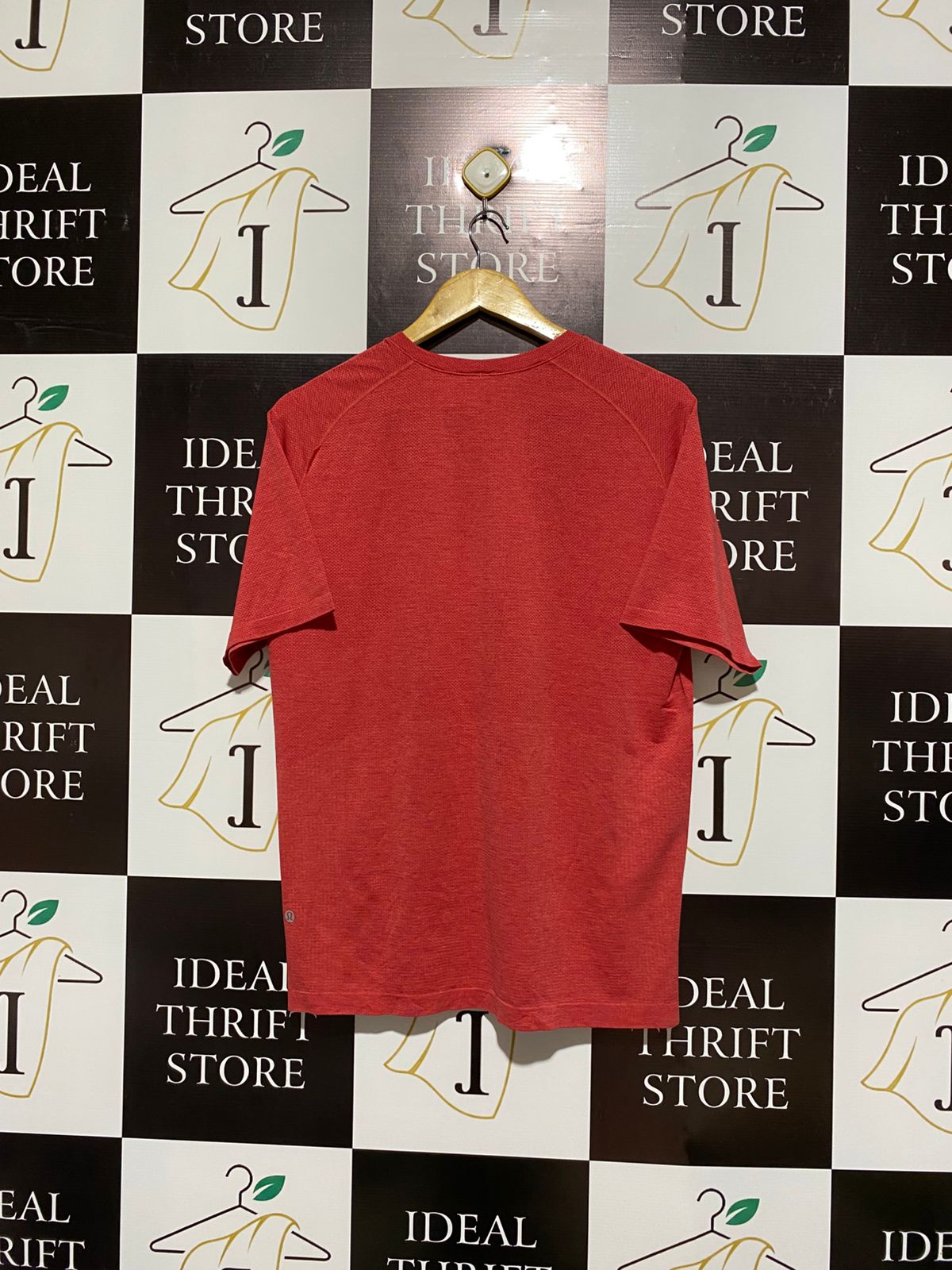 LULULEMON |L| BUST 20| Metal Vent Tech Short-Sleeve Shirt