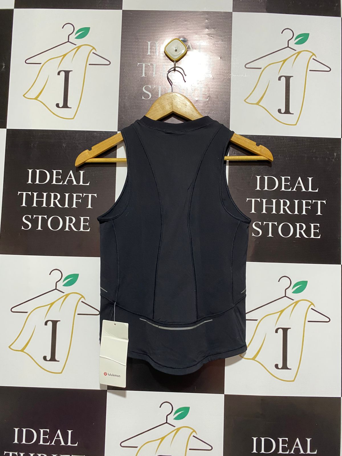 LULULEMON |S| BUST 14| Nulux Reflective Running Tank Top