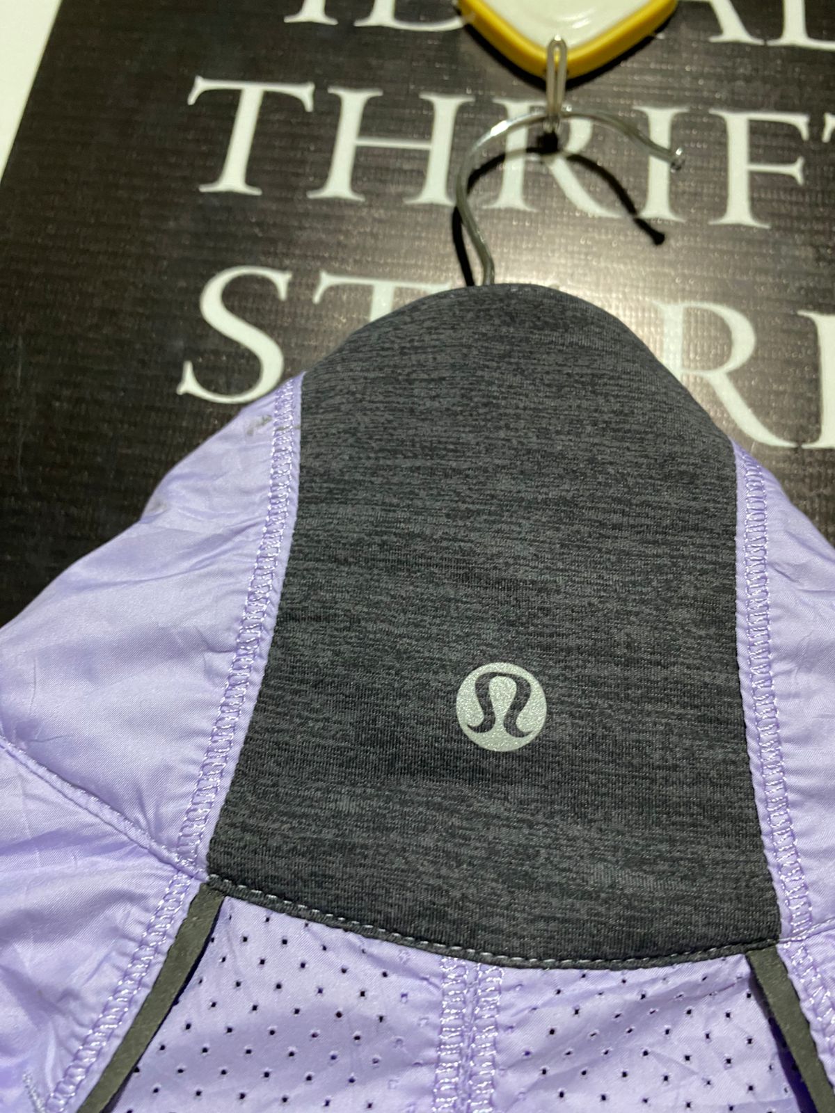 LULULEMON |M| BUST 17| Fitted, Full-Zip Closure, High Neck, Long Sleeves Essential Jacket
