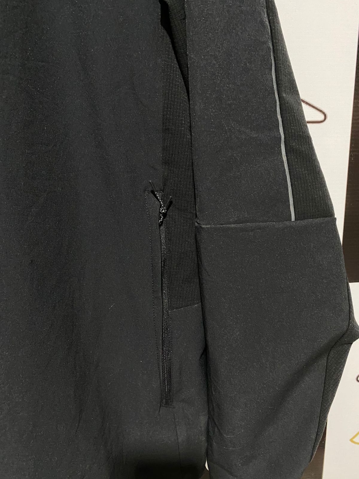LULULEMON |XL| BUST 23|  Arc'teryx Veilance Isogon MX Jacket