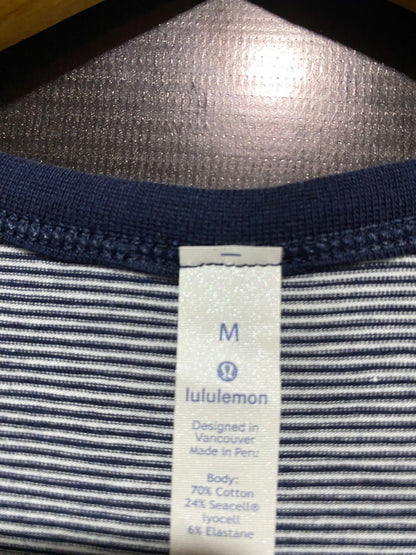 LULULEMON |M| BUST 20| Classic fit, crew neck with contrasting ribbing, short sleeves